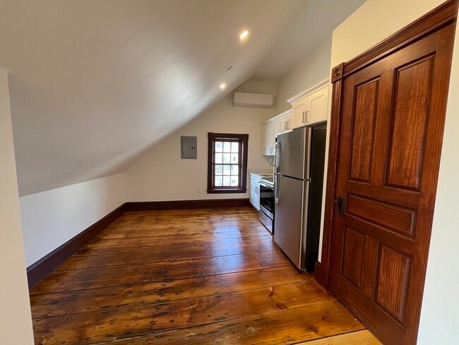 Photo - 41 Summer St Unidad 18