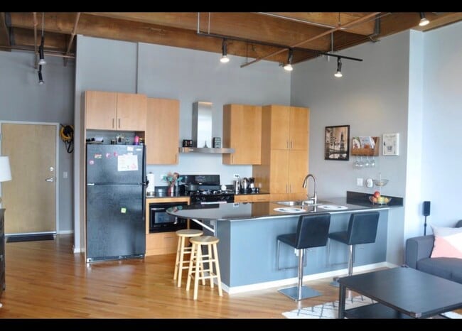 Photo - 1040 W Adams St Unit 340