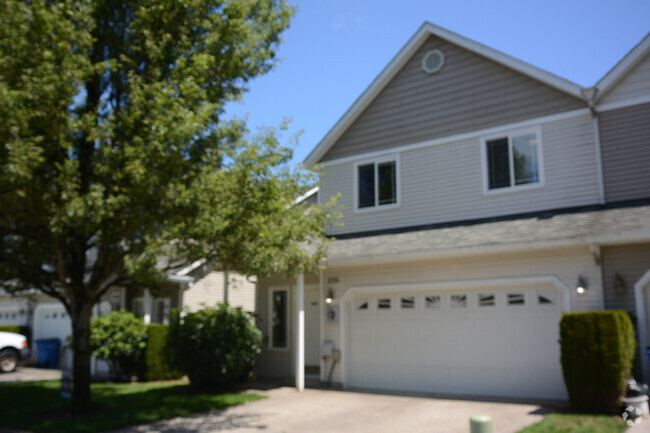Building Photo - 2203 NE 163rd Ave Rental