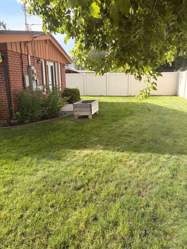 Photo - 4359 S 645 E