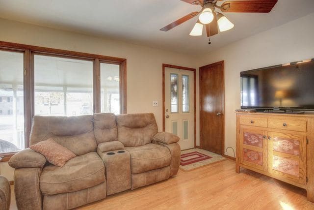 Photo - 1406 Centennial Dr