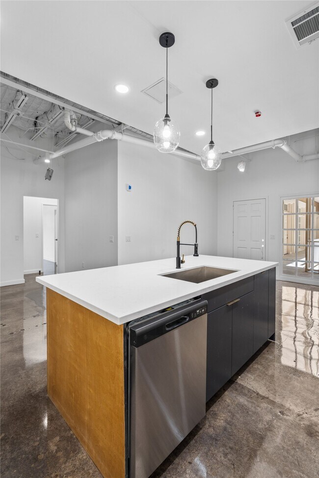 Photo - 3401 Louisiana St Unit 205
