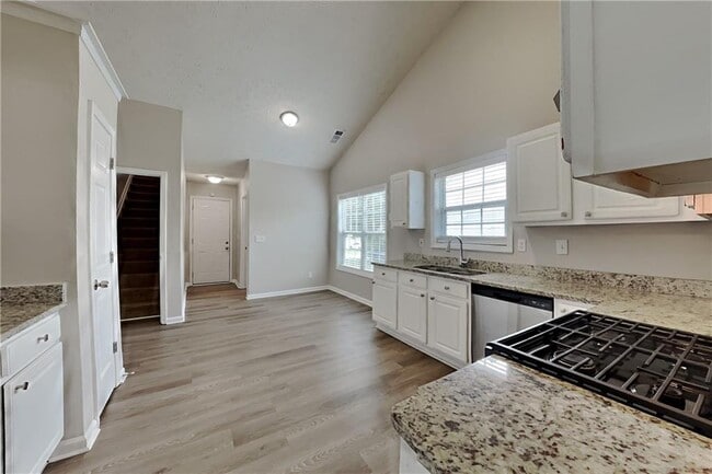 Photo - 1096 Sham Pointe Dr