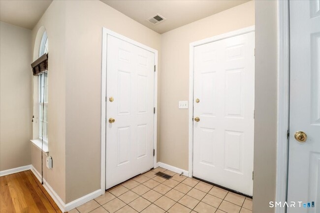 Photo - 2004 Eaton Ct Unit 2004