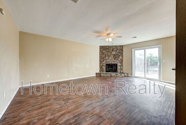 Photo - 804 NW 115th St