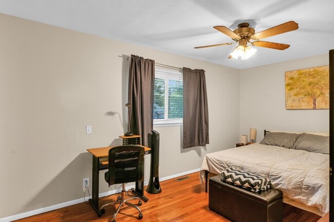 Photo - 1010 Hollycrest Dr