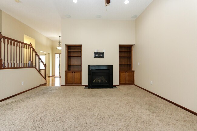 Photo - 16549 Dodd Ln