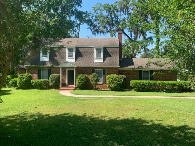 Building Photo - 2402 Delgado Dr