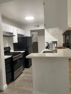 Photo - Swan Court Apartments