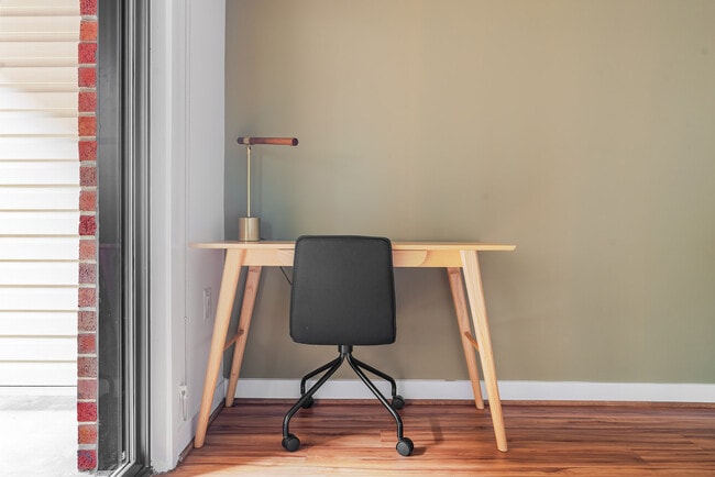 Photo - 2500 Clarendon Blvd Unit FL2-ID1200