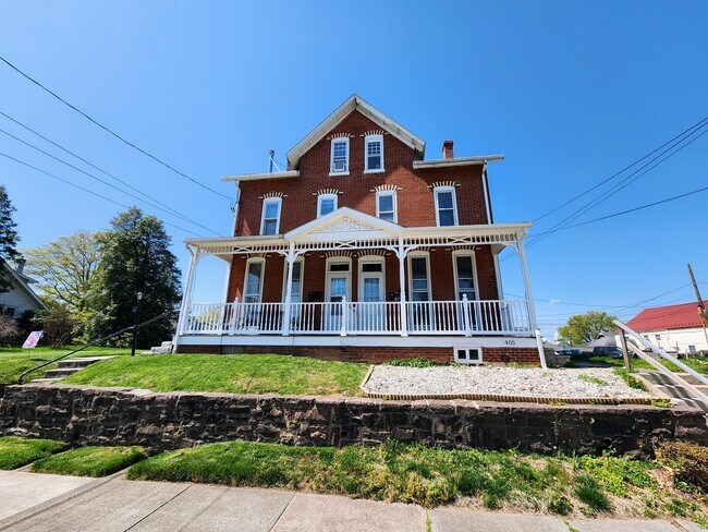 Photo - 405 Walnut St Unit 2