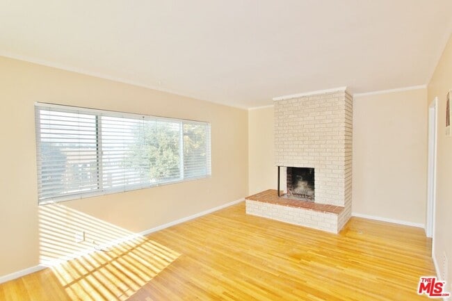 Photo - 380 Pershing Dr