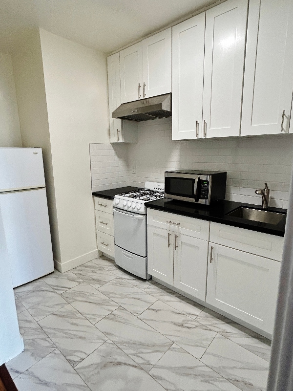 Building Photo - 1781 Orchid Ave