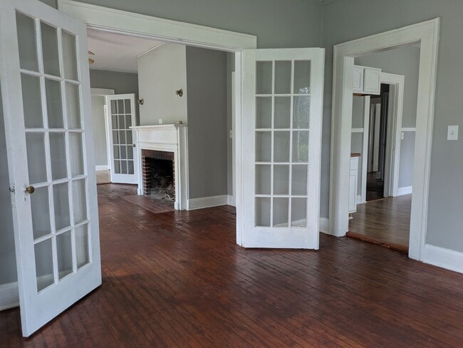 Photo - 4 Bedroom 2 bathroom home with bonus room