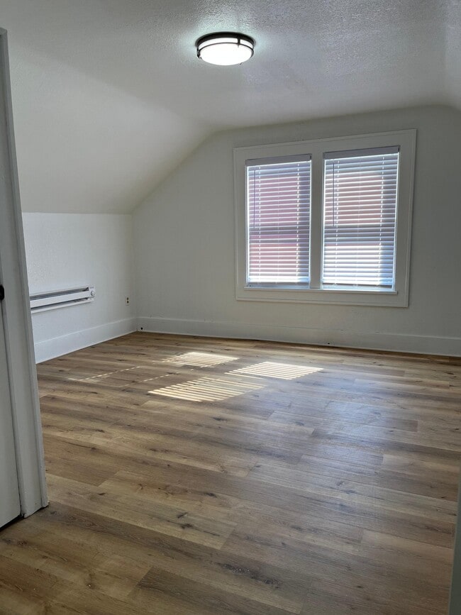 Photo - 134 N Adams St