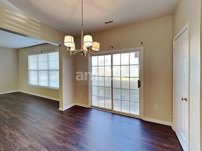 Photo - 1018 Brook Valley Run