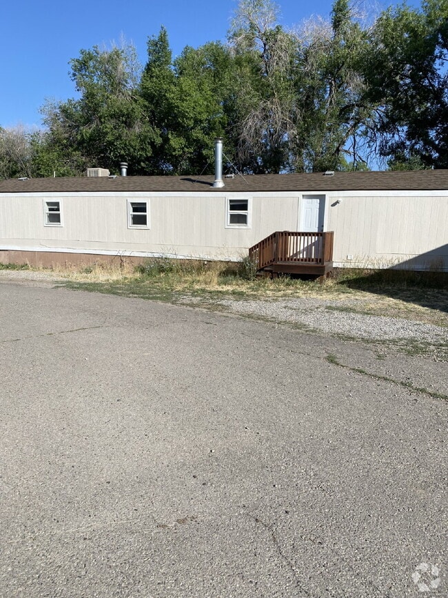 Building Photo - 3 Bedroom in Rifle Rental