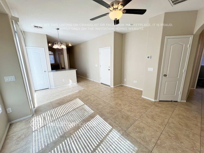 Photo - 823 S Bristol