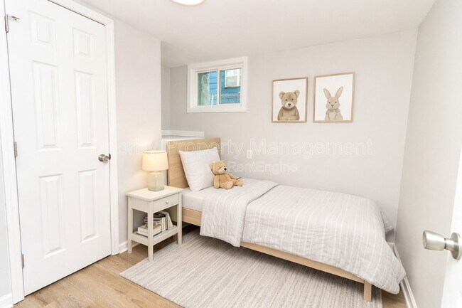 Photo - 1714 Portland St Unidad C