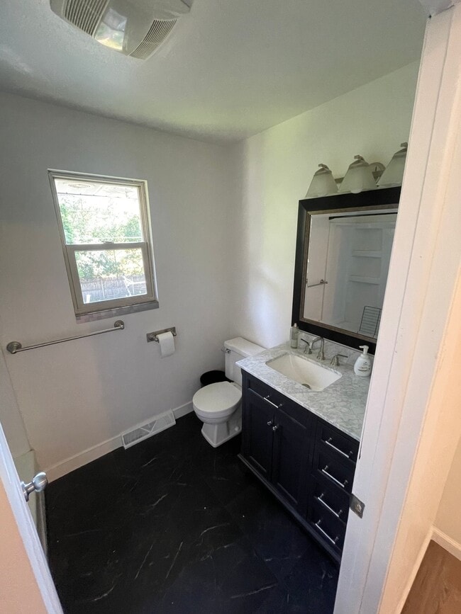 Photo - 9309 Florence Dr