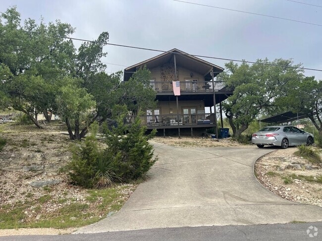 Building Photo - PRICE DROP! Rental