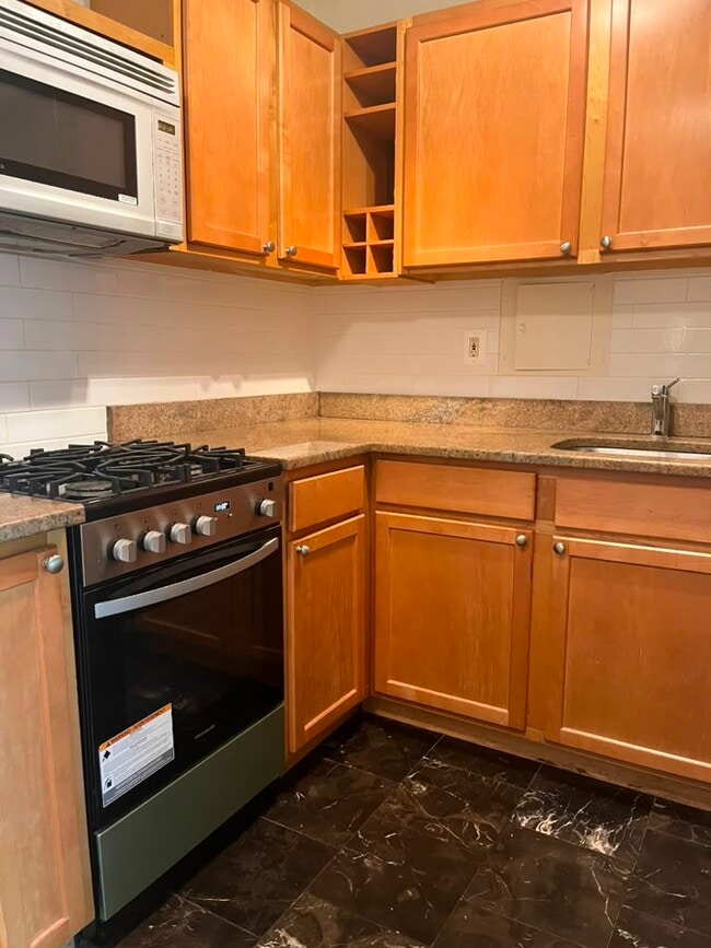 Photo - 240 M St SW Unit Bright 1BR Condo