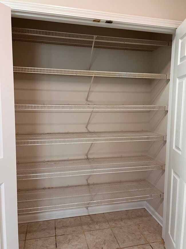 Photo - 9117 Belaire St