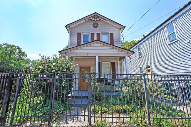 Building Photo - 3737 Eastern Ave Rental