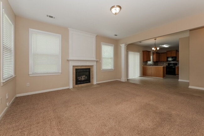 Photo - 2505 Mockingbird Ln