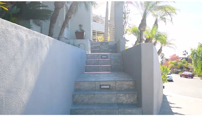 Photo - 766 Pelican Dr