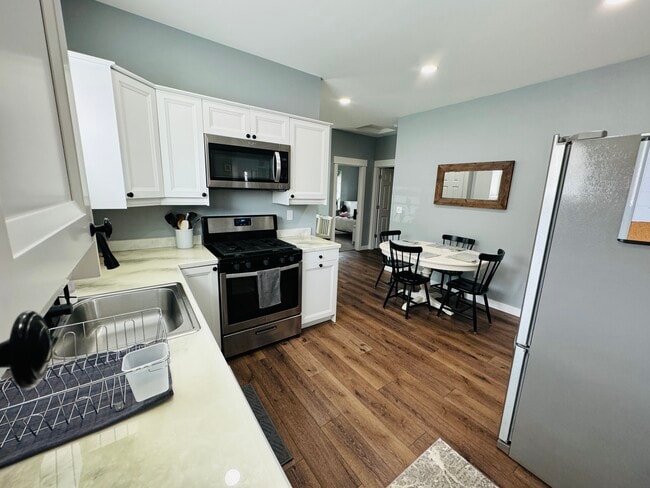 Photo - 1139 N Gould St