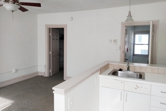 Kitchen/Living Area - 1355 Ridge Ave Unit 3