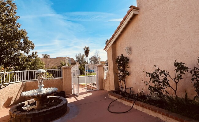 Photo - 40095 Festival Rd