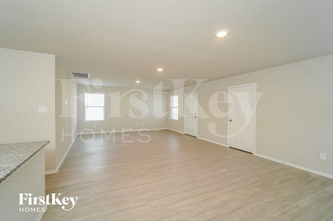 Photo - 10762 Prusiner Dr