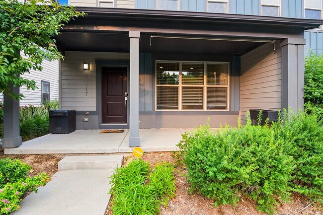 Photo - $2,645.95, 3 bed, 2.5 bath end unit located in Aurora with a washer and dryer.