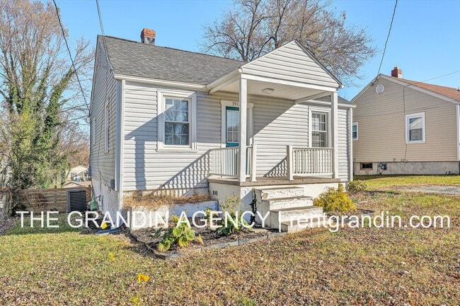 Photo - 3911 Michigan Ave NW