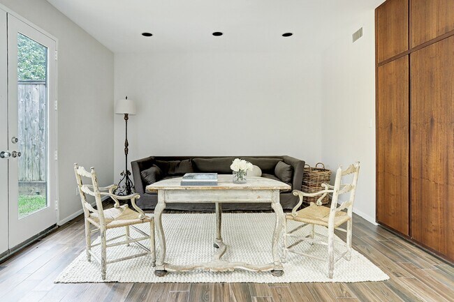 Photo - 5300 Mercer St Unit 9