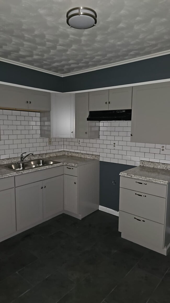 Photo - 2137 Lowell Ave