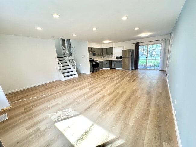 Photo - 1431 Walnut Ave