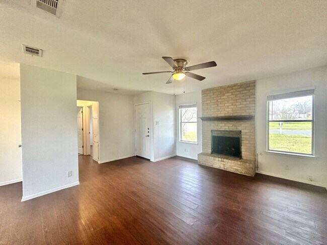 Photo - 4807 Copperbend Blvd