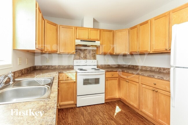 Photo - 1731 Parkdale Ave