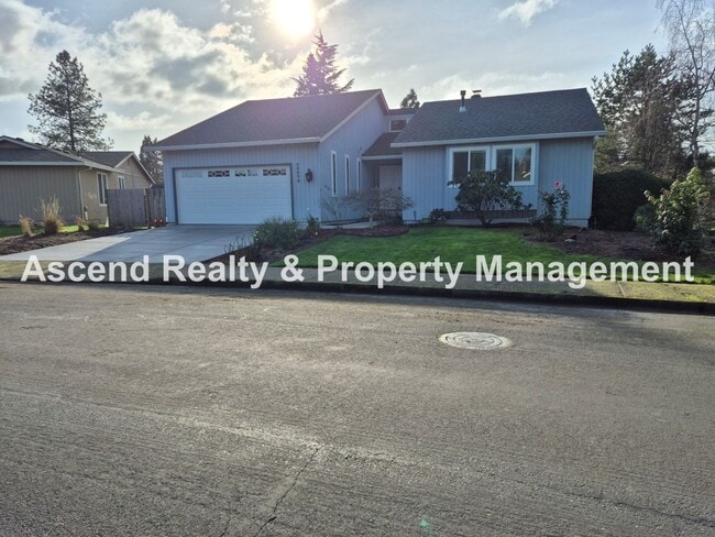 Photo - Need Space? This is the Place! Available NOW~Beautifully Updated 4Bed/3Bath Backs to Park Pets OK