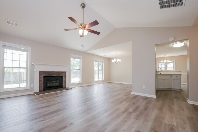 Photo - 260 Landing Dr