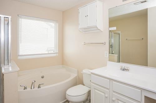 Photo - 14018 Riding Hill Ave