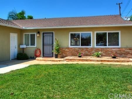 Photo - 2645 E Walnut Ave