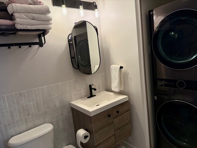 Photo - 46 W Eagle St Unidad 2