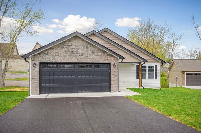 Photo - 157 Sky View Meadow Dr