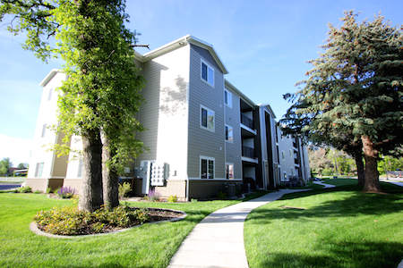 Photo - Creekside Oaks Apartments