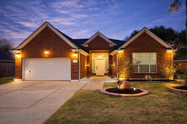 Photo - 3111 Birchleaf Dr