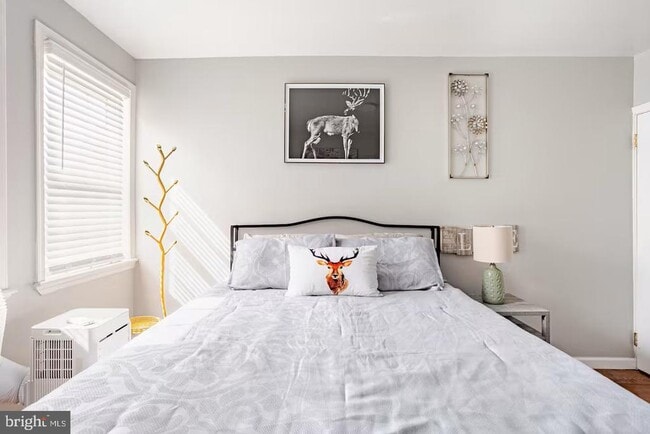 Building Photo - 768 Pennsylvania Ave